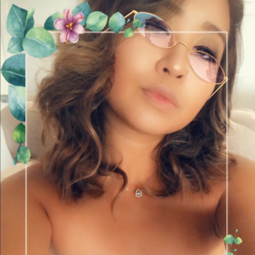 Meet your Posher, Jia